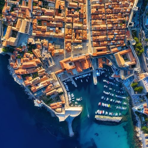 dubrovnik-croatia-aerial-view-on-the-old-town-vaca-XT24GJW-min